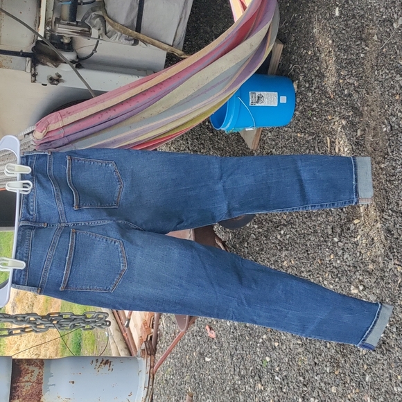 Universal Thread distressed, skinny jeans... - Picture 2 of 3